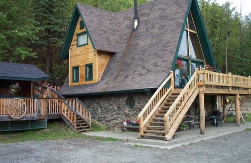 Lazy Mountain Ski Chalet | Chalet at Wolverine Lake