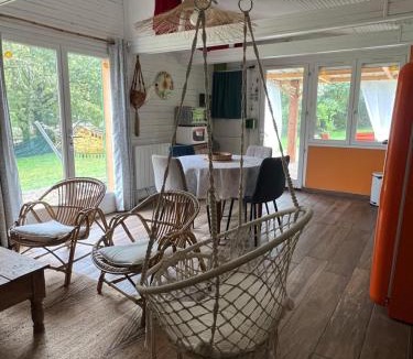 Hautecourt-Romaneche Ski Chalet | chalet atypique, Ile chambod