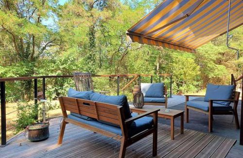 Layrac Villa | Chalet au milieu de la forêt avec lac à proximité