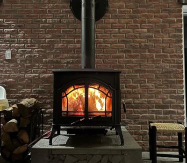 Amherst Ski Chalet | Chalet aux mille étoiles near Mt-Tremblant with Hot Tub