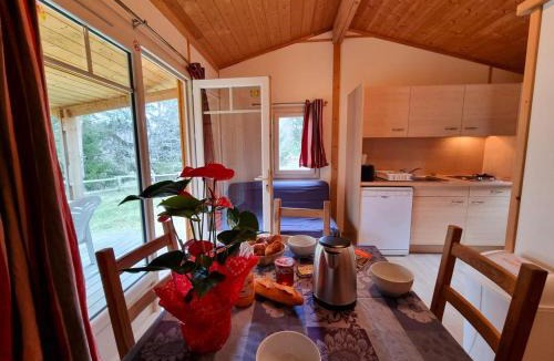 Usson-en-Forez House | Chalet avec animaux admis - 4 pers. - FR-1-496-399