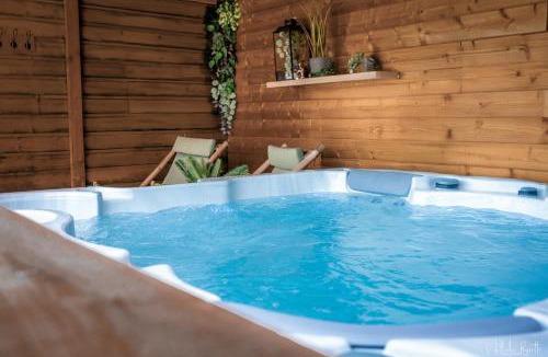 Fichous-Riumayou House | Chalet avec jacuzzi privatif