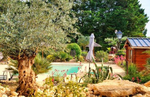 Souzay-Champigny House | Chalet avec piscine chauffée jardin proche Saumur parking