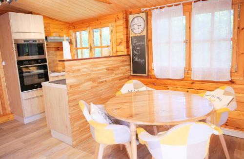 Souzay-Champigny House | Chalet avec piscine chauffée jardin proche Saumur parking