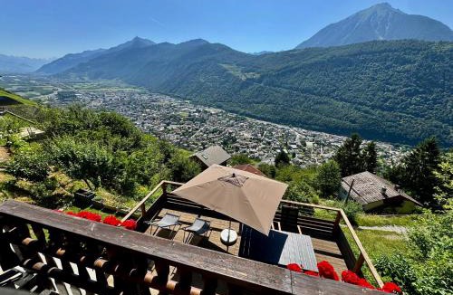 Martigny-Combe Ski Chalet | Chalet avec vue panoramique sur les montagnes