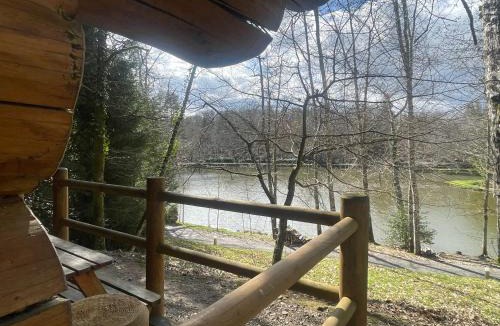 Payzac Ski Chalet | Chalet avec vue sur le lac