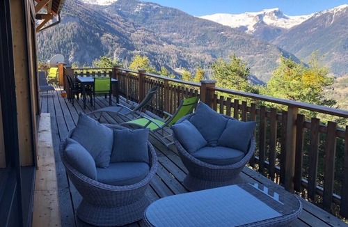 Meolans-Revel Ski Chalet | Chalet Barcelonnette, Pra Loup, Savines le lac, Alpes de Haute Provence