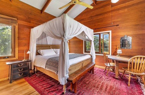 Beaumont House | Chalet Beaumont, Berry & Surrounds