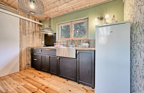Arrien-en-Bethmale Cabin | Chalet "Belle Lune" with Mountain View, Private Terrace and Garden