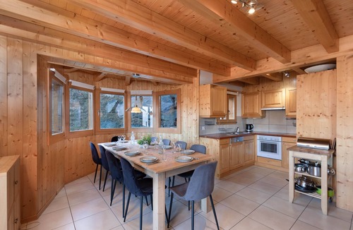 La Tzoumaz Cabin | Chalet Belle Roche Recently Renovated Jacuzzi