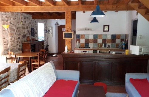 Aste-Beon Ski Chalet | CHALET BERGERIE 10Pers OSSAU PYRENEES 5MN LARUNS PROX 3 STATIONS Terrace Garden