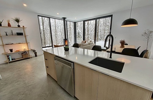 Potton Ski Chalet | Chalet Black Box