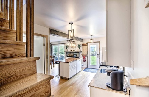 Saint-Jean-de-Matha Ski Chalet | Chalet Blanc/Waterfront (kayak, paddle board) spa activities