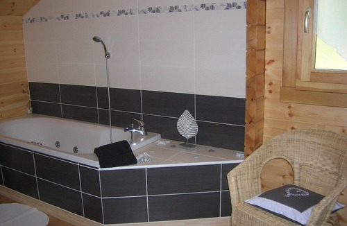 Saint-Nabord Ski Chalet | Chalet Bois Massif