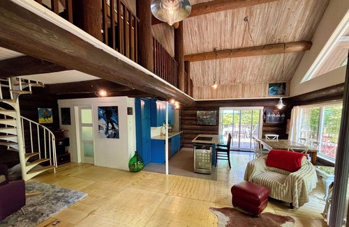 Lac-Simon Ski Chalet | Chalet bois rond rustique avec commodités moderne
