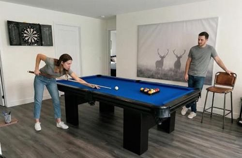 Argenteuil Regional County Municipality Ski Chalet | Chalet Boréale with Private Spa & Billiards, Skiing