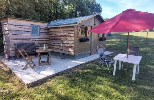 Champsac House | Chalet by Bramefort Pond