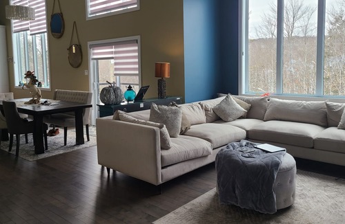Cantley Ski Chalet | Chalet by Ski Hill and Golf Course