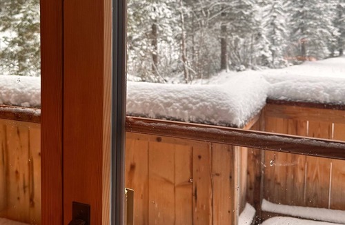 Gsteig Ski Chalet | Chalet by the River in Gstaad With Sauna