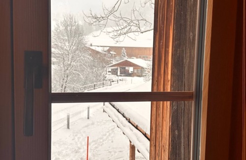 Gsteig Ski Chalet | Chalet by the River in Gstaad With Sauna