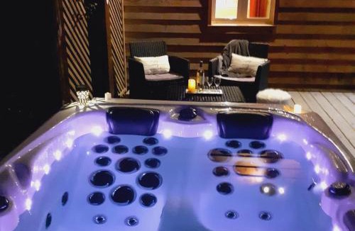 Peyrusse-Grande House | Chalet Cèdre - Les Chalets de Barruérot - Spa jacuzzi privatif