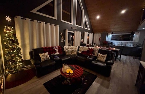 Fort Coulonge Ski Chalet | Chalet RiverScape | Nordic Spa River Escape