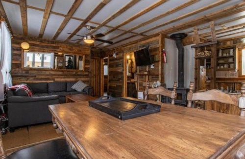 Notre-Dame-de-Lourdes Ski Chalet | Chalet Le Mignon Nature Escape & Comfort
