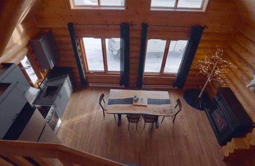 Saint-David-de-Falardeau House | Chalets Nord-Valin - 102 Le Loup