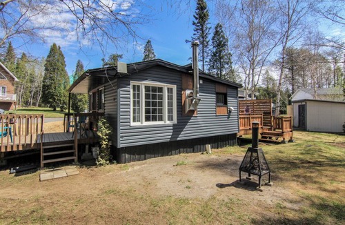 Saint-Henri-de-Taillon Ski Chalet | Chalet 1 min from Wilson beach | Lac Saint-Jean | Warm & family atmosphere