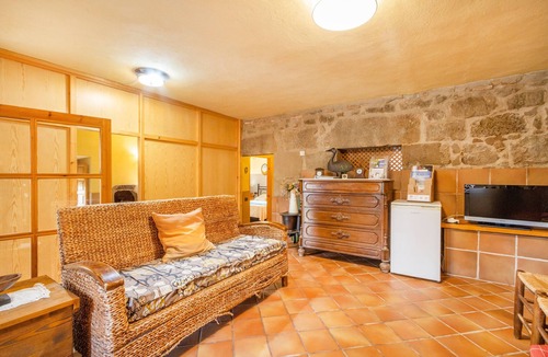 Casserres House | Chalet 'Cal Viudet' with Mountain View, Private Pool and Wi-Fi