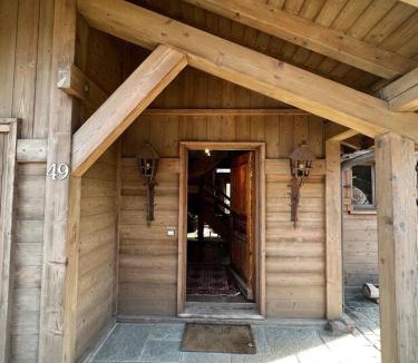 Demi-Quartier Ski Chalet | Chalet Canopée