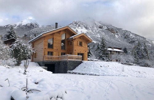 Saint-Dalmas Ski Chalet | Chalet Carpe Diem