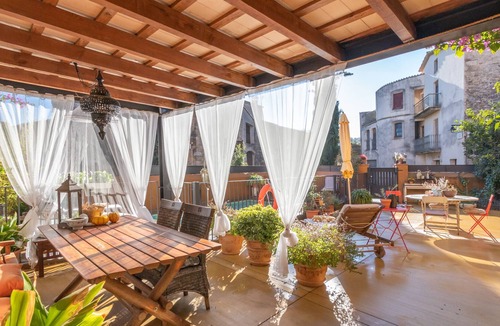 Vilert Ski Chalet | Chalet "Casa Vilert" with Mountain View, Shared Pool & Wi-Fi