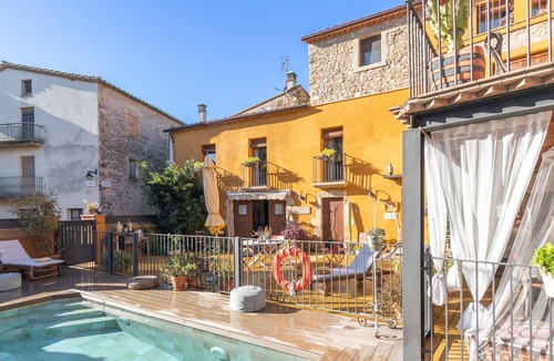Vilert Ski Chalet | Chalet "Casa Vilert" with Mountain View, Shared Pool & Wi-Fi
