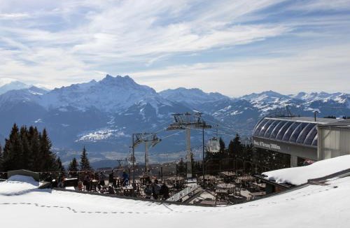 Villars-sur-Ollon Ski Chalet | Chalet Chalet Petit Pont by Interhome