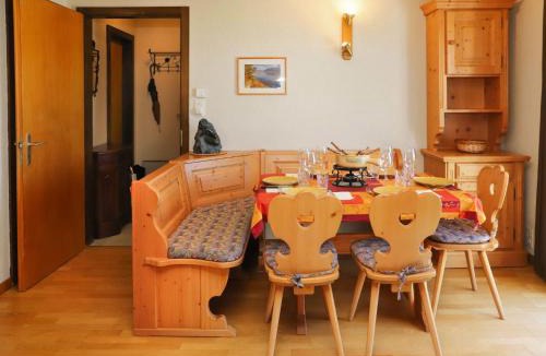 Lens Ski Chalet | Chalet Chalet Praline by Interhome