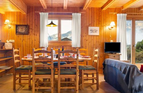 Val d'Illiez Ski Chalet | Chalet Chalet Seravalle by Interhome