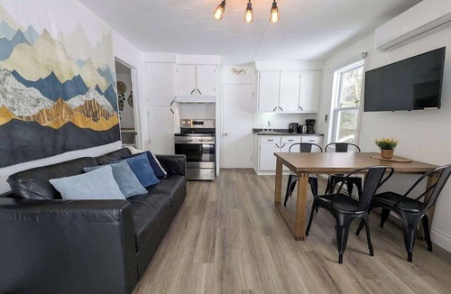 Saint-Tite-des-Caps Ski Chalet | Chalet Charlevoix - near Massif & Mont Ste-Anne