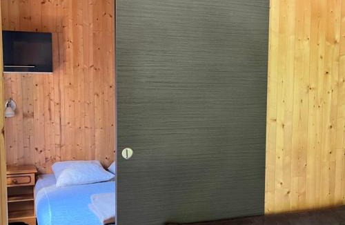 Angicourt Other | Chalet climatisé - 2 pers. - API-1-52-2574