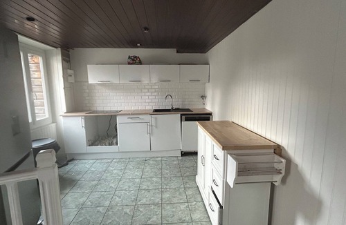 Mons - Plaine basse Ski Chalet | Chalet close to the airport