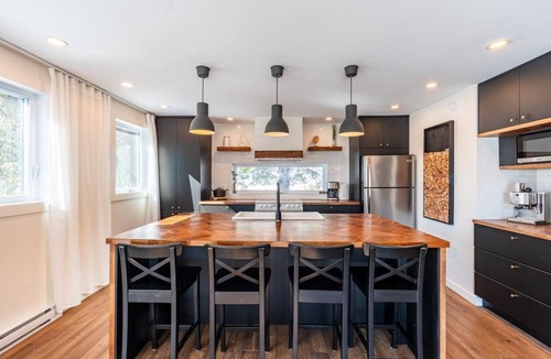 Chertsey Ski Chalet | Chalet cocooning Daisy House -spa-lac BEAULAC - 10 minutes ski slopes