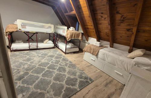 Vielha Ski Chalet | Chalet con encanto Jardín y Parking Privado