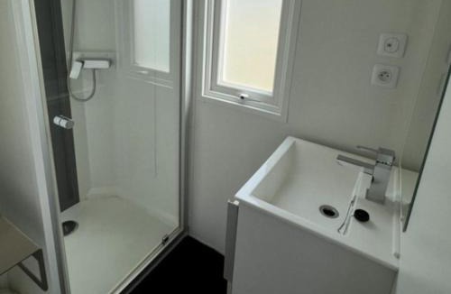 Saint-Vincent-de-Lamontjoie Other | Chalet Confort 4 Pers avec Terrasse - API-1-52-866
