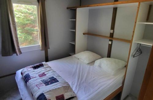 Salles Other | Chalet confortable avec terrasse en pleine nature - API-1-52-237