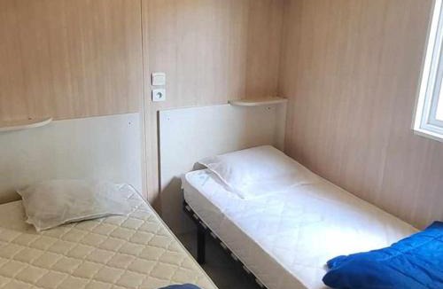 Salles Other | Chalet confortable avec terrasse - 4 personnes - API-1-52-186