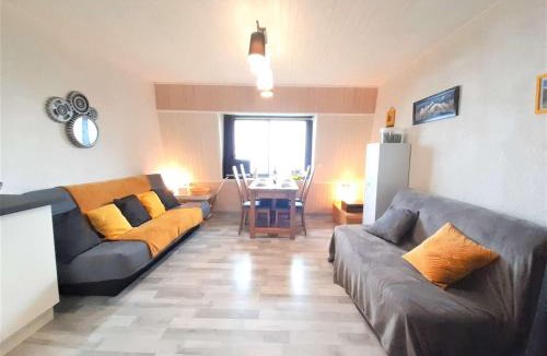 Saint-Lary-Soulan Apartment | Chalet cosy 4 pers à 800m des pistes - TV, kitchenette équipée, navette gratuite vacances. - FR-1-457-308