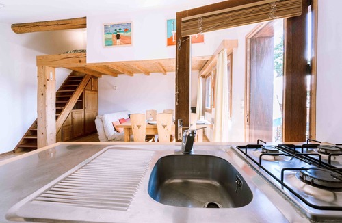 Bourg-Saint-Maurice Ski Chalet | Chalet "Cosy" with Mountain View & Private Terrace