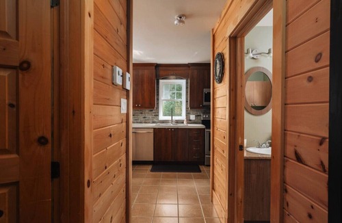 Saint Come Cabin | Chalet Détente : SPA, Foyer!