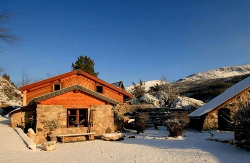 Ax-les-Thermes Ski Chalet | Chalet D'en Castel