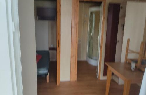 Sainte-Reine-de-Bretagne Other | Chalet douillet avec terrasse - 16m² pour 2 personnes - API-1-52-1729